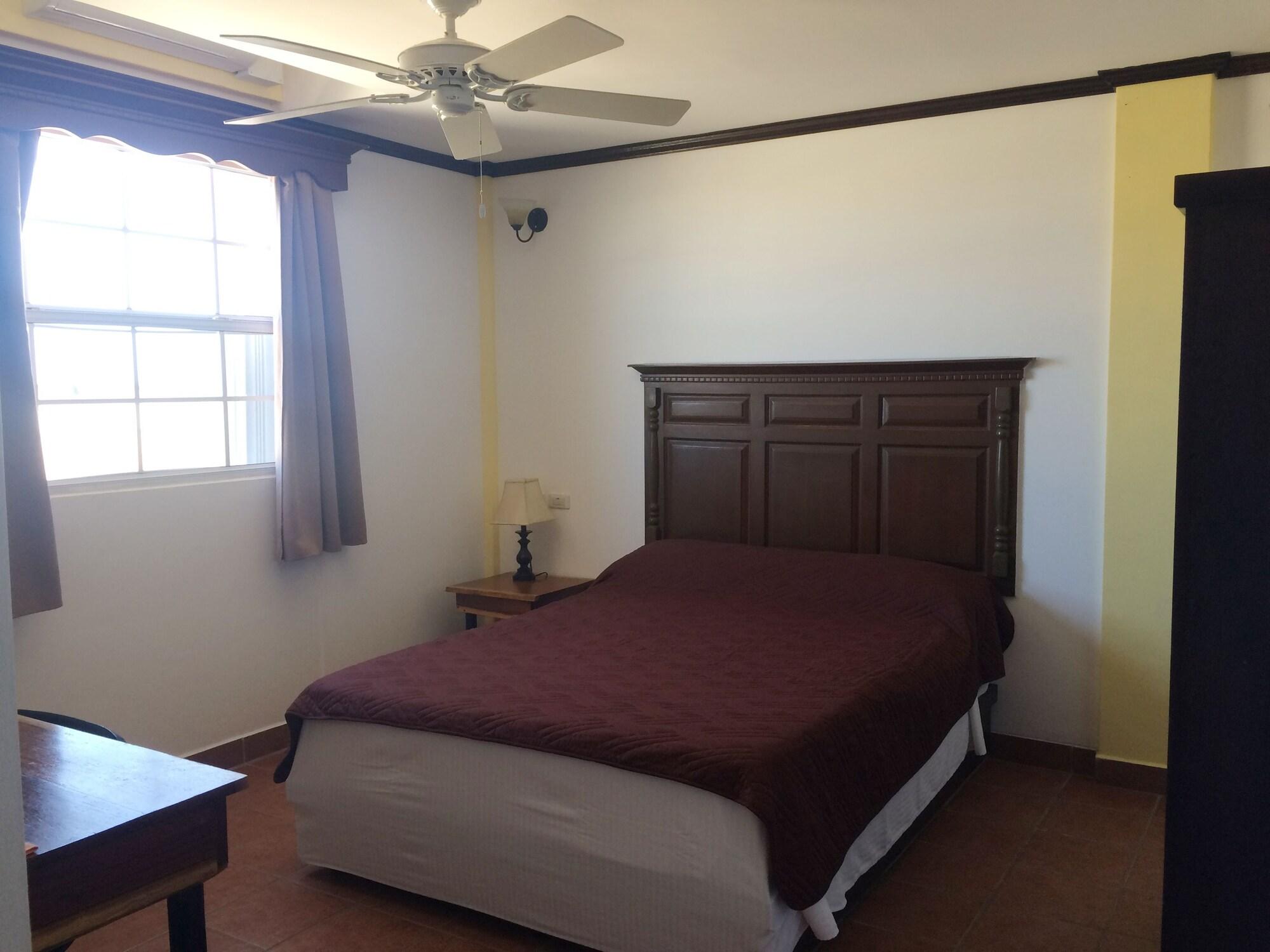 Easy Inn Hotel Belize City Esterno foto