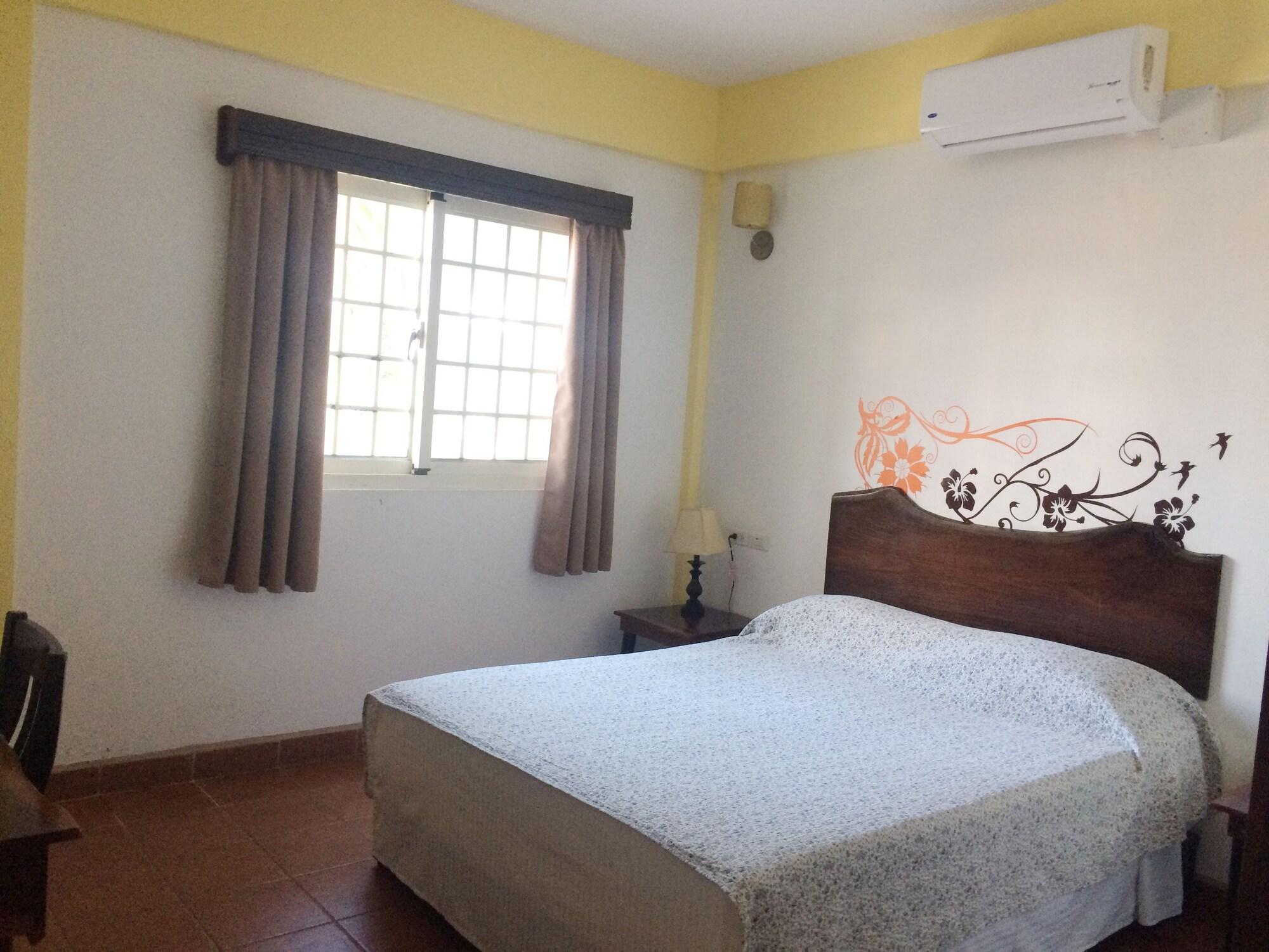 Easy Inn Hotel Belize City Esterno foto