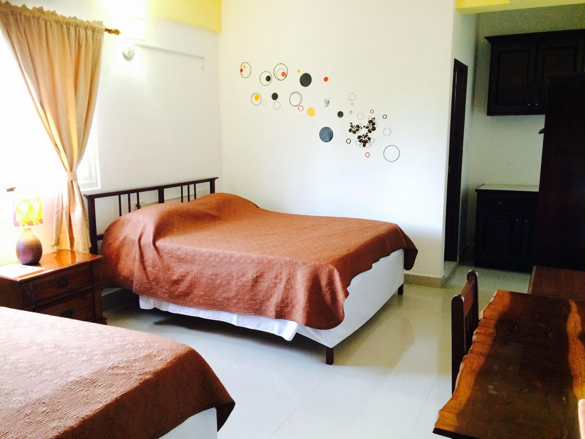 Easy Inn Hotel Belize City Esterno foto