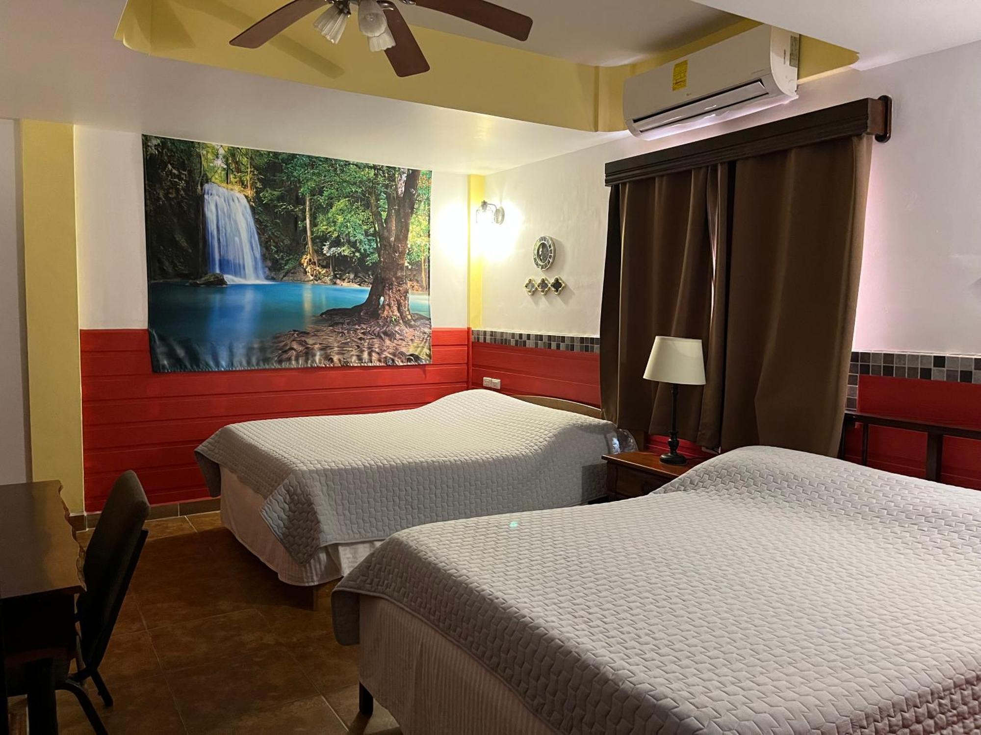 Easy Inn Hotel Belize City Esterno foto