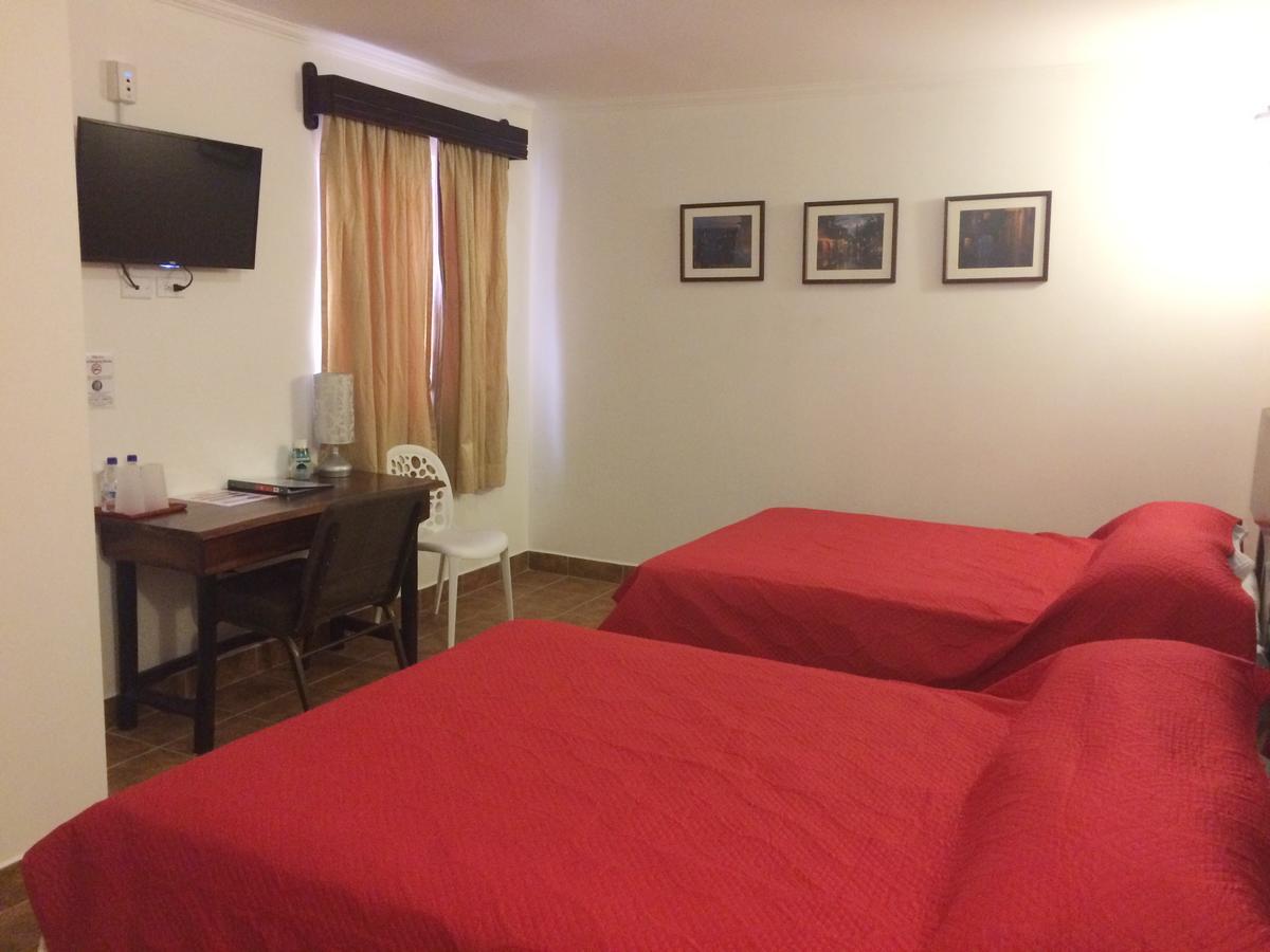 Easy Inn Hotel Belize City Esterno foto