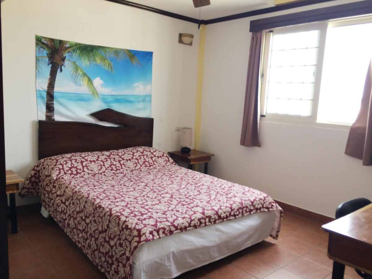 Easy Inn Hotel Belize City Esterno foto