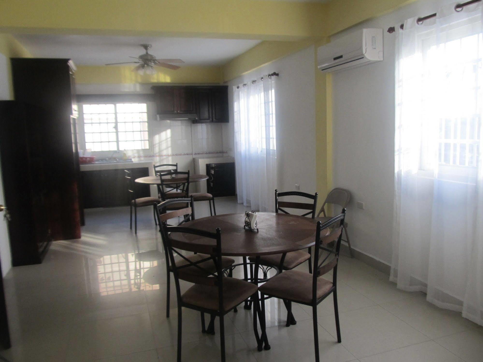 Easy Inn Hotel Belize City Esterno foto